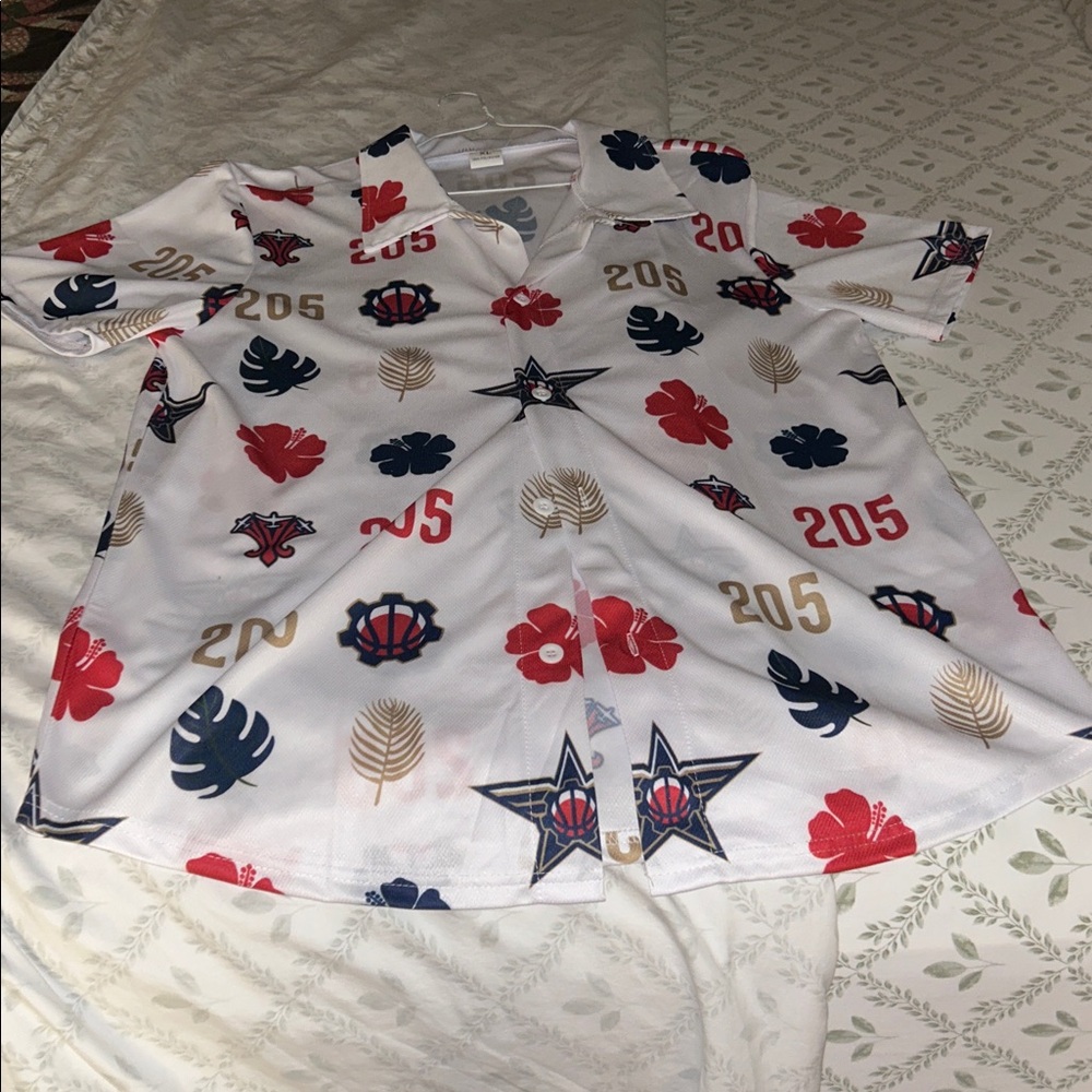 Birmingham Squadron NBA G League Hawaiian Shirt Mens XL White, Red and Blue